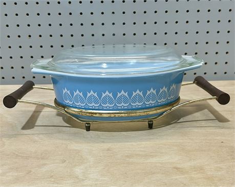 Pyrex Blue Tulip 1.5 Qt. Casserole Dish with Cradle/Stand