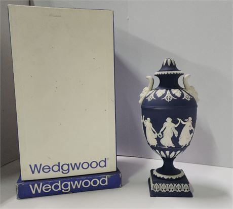 Vintage Wedgwood Jasperware Covered Urn