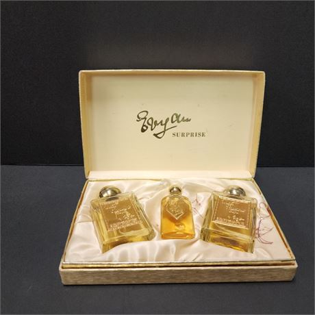 Vintage Boxed Perfume Set in Case