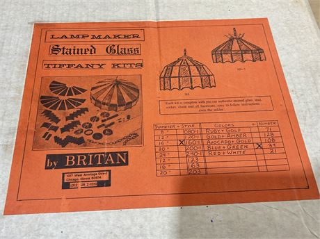 Lampmaker Stained Glass Tiffany Lamp Building Kit Vintage