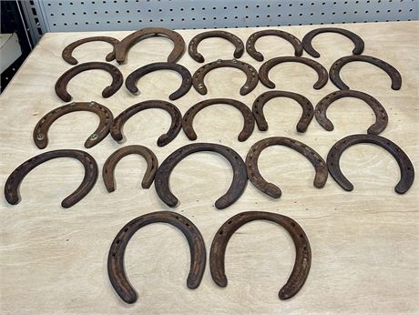 Vintage Horseshoes Lot of 22 Various Sizes