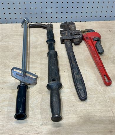 Vintage Tools Lot of 4: Pipe Wrenches, Torque Wrench, Nail Puller