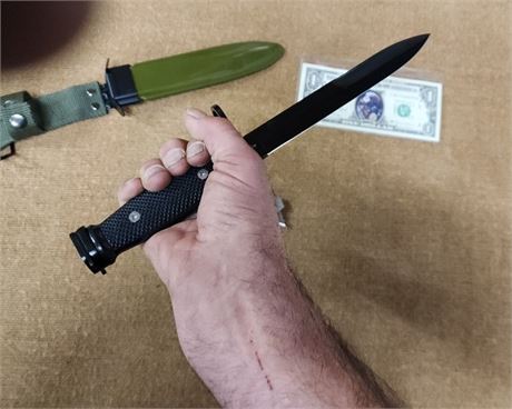 New Bayonet w/ Sheath