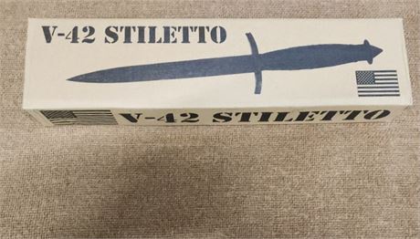 New V-42 Stileto Knife w/ Sheath