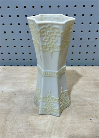 Vintage Belleek Ireland Fine Irish Porcelain Lace Flower Hexagon Vase