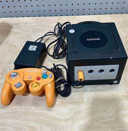 Nintendo Game Cube and 1 Controller