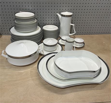 Mikasa Solitude Bone China Dinnerware Collection Set White with Platinum Trim