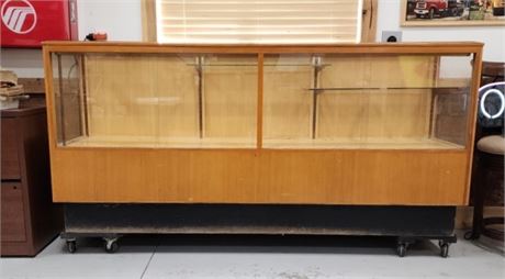 Vintage Showcase - 81x22x38