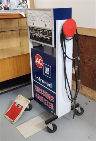 Vintage AC/GM Emissions Analyzer - 24x18x46