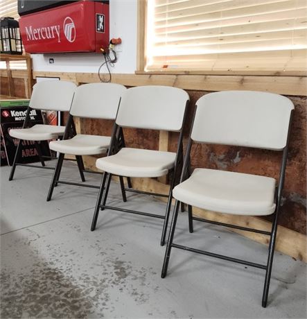 4 Folding Chairs