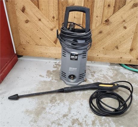 1600 PSI Plug-in pressure Washer