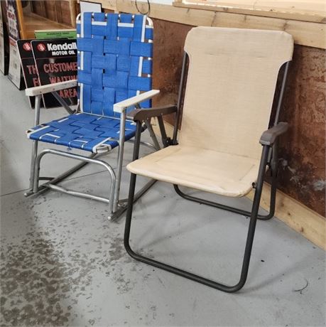 Folding Outdoor Chair Pair