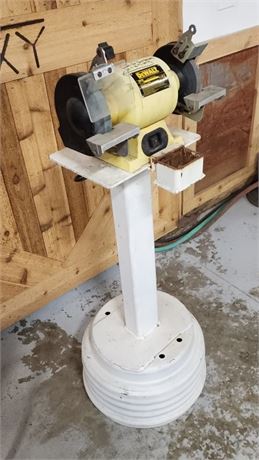 Dewalt 6" Grinder & Stand