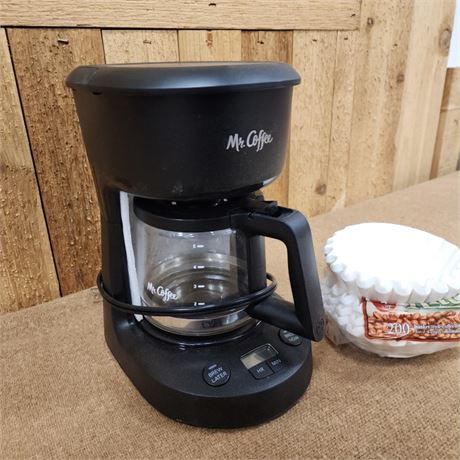 🍵5 Cup Mr. Coffee Maker + Filters